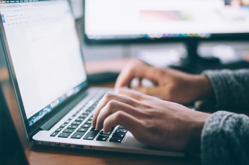 What to Do When Your Roofing Website Images Aren’t Loading Properly